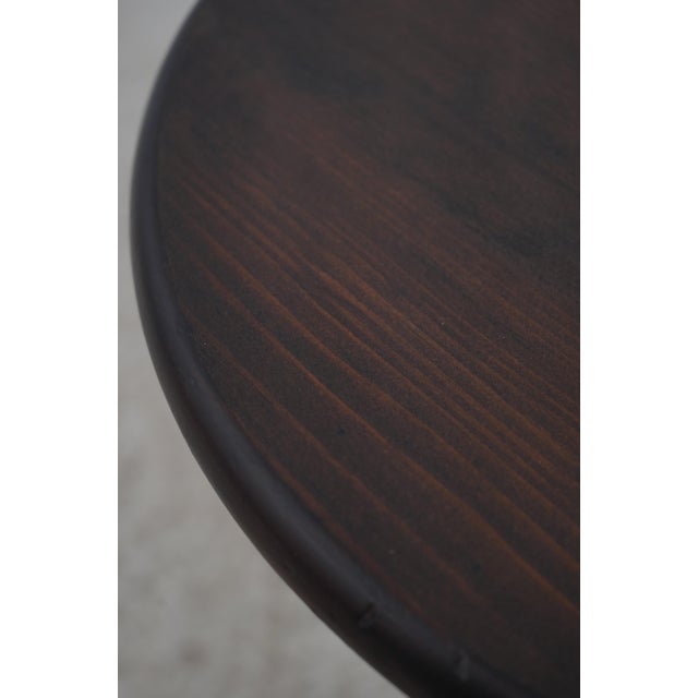 Wallace Nutting Tripod Turned Leg Table For Sale - Image 9 of 12