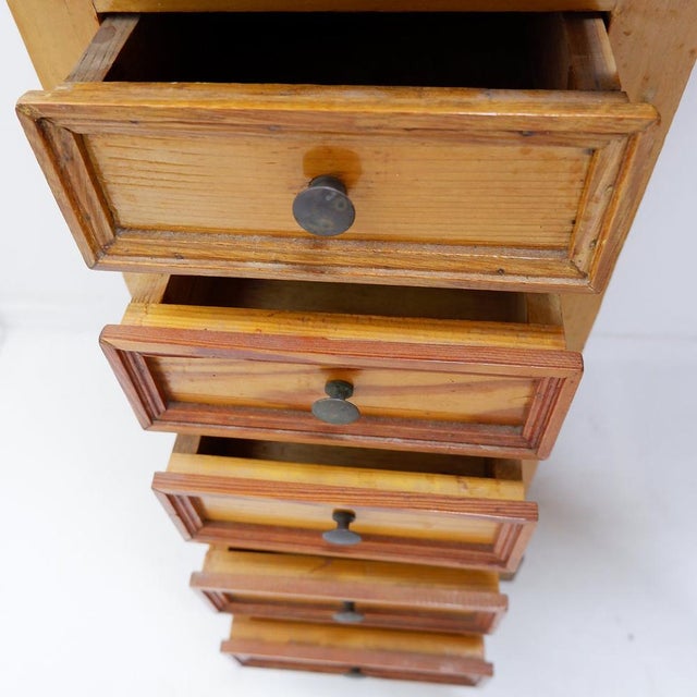 English Pedestal Apothecary Cabinet in Pine, Early 20th Century For Sale - Image 10 of 17
