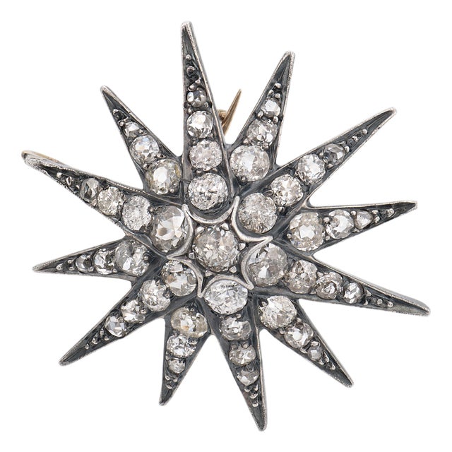 Late 19th Century Victorian 7.00 Carat Diamond 9k Yellow Gold and Silver Starburst Brooch For Sale