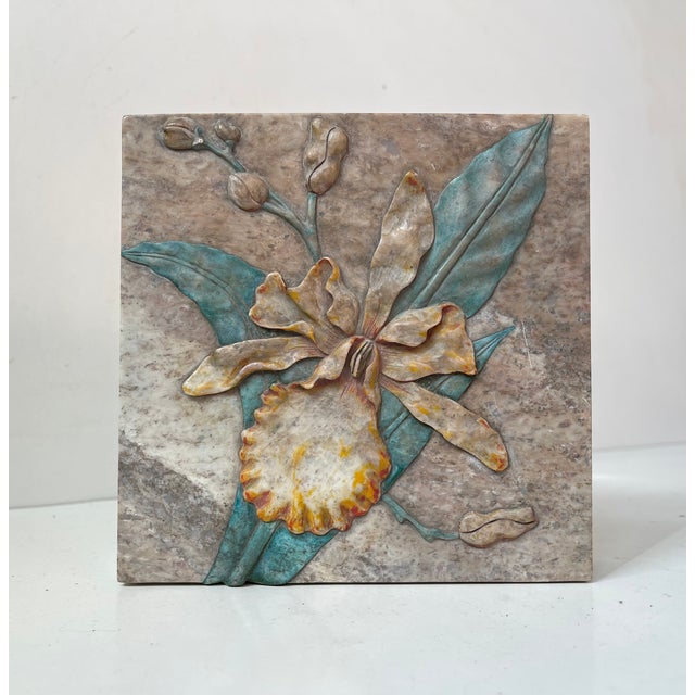 Vintage Marble Trinket Box with Hand-Cut Flowers in Relief, 1980s For Sale - Image 10 of 12