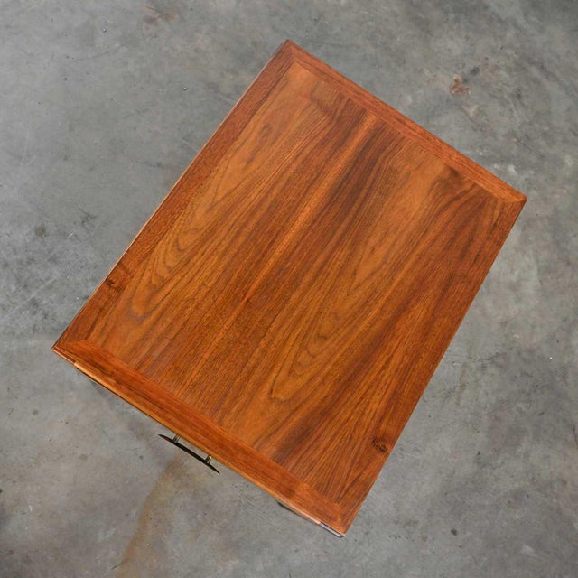 Wood 1963 MCM Lane Rhythm Collection Walnut Single End Table With Drawer & Brass Plated Pull For Sale - Image 7 of 12