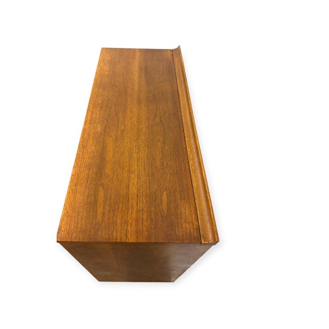 Vintage Mid Century Modern Broyhill Sculptra Walnut Highboy Dresser. For Sale - Image 9 of 10