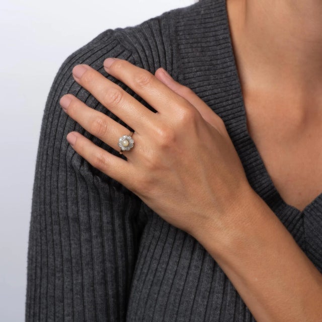 Antique Edwardian Pearl Diamond Cluster 18k White Gold Ring, Size 6 For Sale In Los Angeles - Image 6 of 6