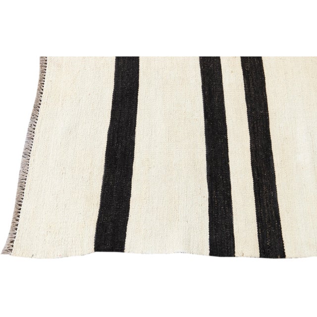 2010s Oversize 21st Century Modern Flat-Weave Kilim Rug For Sale - Image 5 of 11