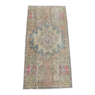 Turkish Yastik Rug 1'7" x 3' For Sale