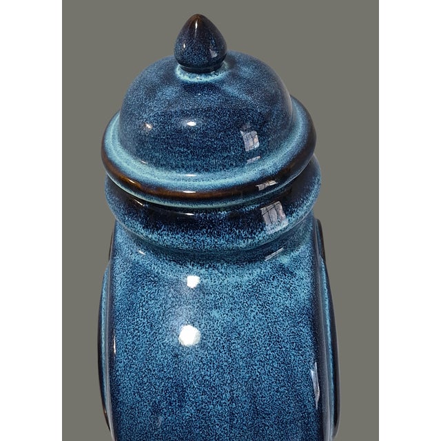 Asian Chinoiserie Blue Pottery Lidded Ginger Jar W/Medallion Center Decoration For Sale - Image 4 of 11