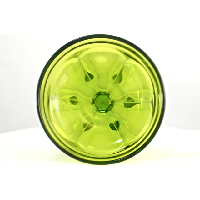 Mid-Century Modern Mid-Century Emerald Green Pedestal Bowl For Sale - Image 3 of 4