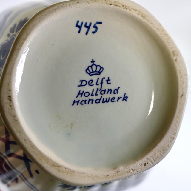 Blue Delft Blue & White Lidded Ginger Jar Urn With Lion Finial From Holland For Sale - Image 8 of 10