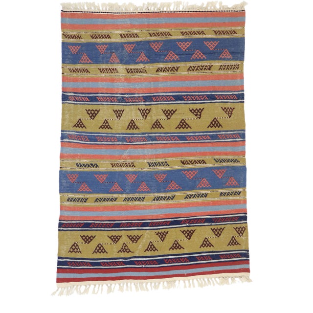 Vintage Persian Shiraz Kilim Rug - 04'03 X 06'02 For Sale