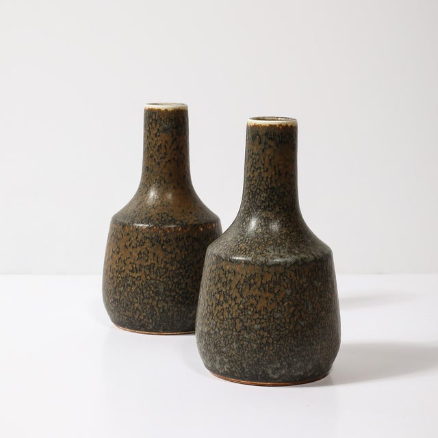 Burnt Umber Pair of Mid-Century Speckled Umber Glazed Vases by Gunnar Nylund for Rörstrand For Sale - Image 8 of 11