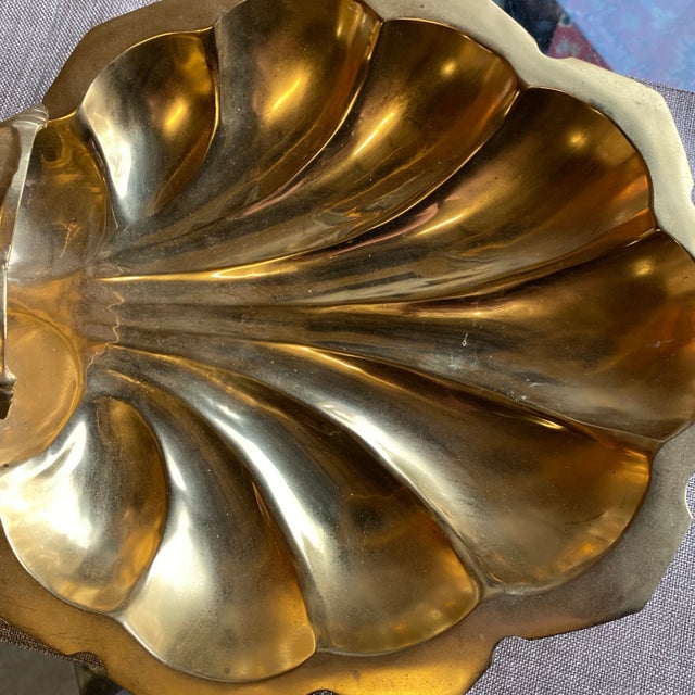 French 1970s Solid Brass Footed Shell Bowl For Sale - Image 3 of 5