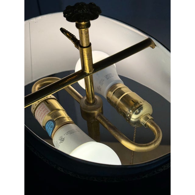 Brunschwig & Fils Vintage Brunschwig & Fils Alphonse Empire Bouillotte Desk Lamp For Sale - Image 4 of 12