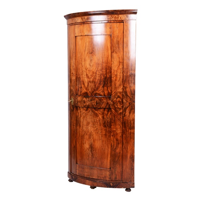 Biedermeier Corner Cabinet in Walnut, Austria, 1830s For Sale