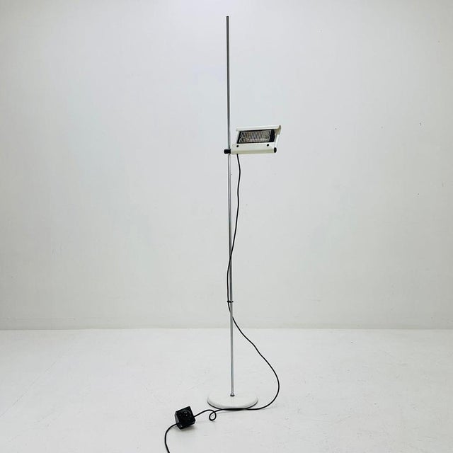 Silver Large Mid-Century Minimalist Floor Lamp by Gianfranco Frattini, 1970s For Sale - Image 8 of 11