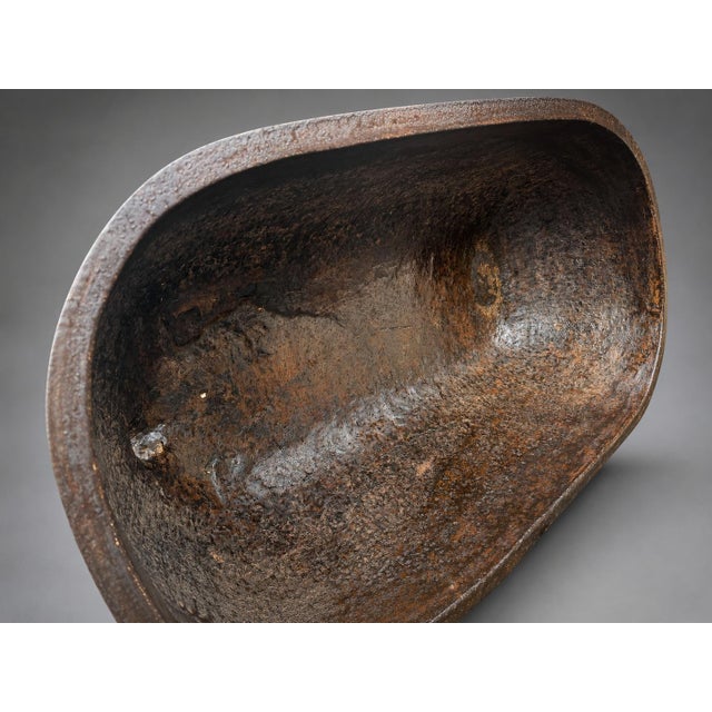 19th Century Chinese Cast Iron Bath Tub or Substantial Jardinière For Sale - Image 16 of 16