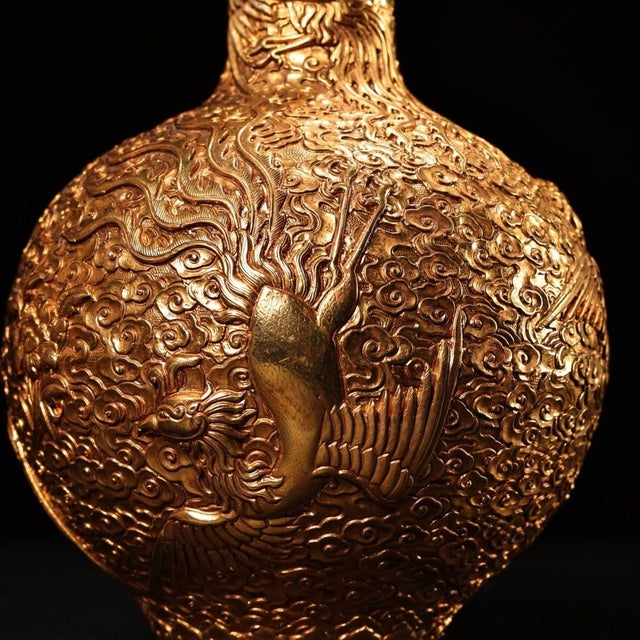 Bronze Vintage Chinese Gilt Bronze High Relief Phoenix Vase With Painted Dragon Box - 1700g For Sale - Image 8 of 9