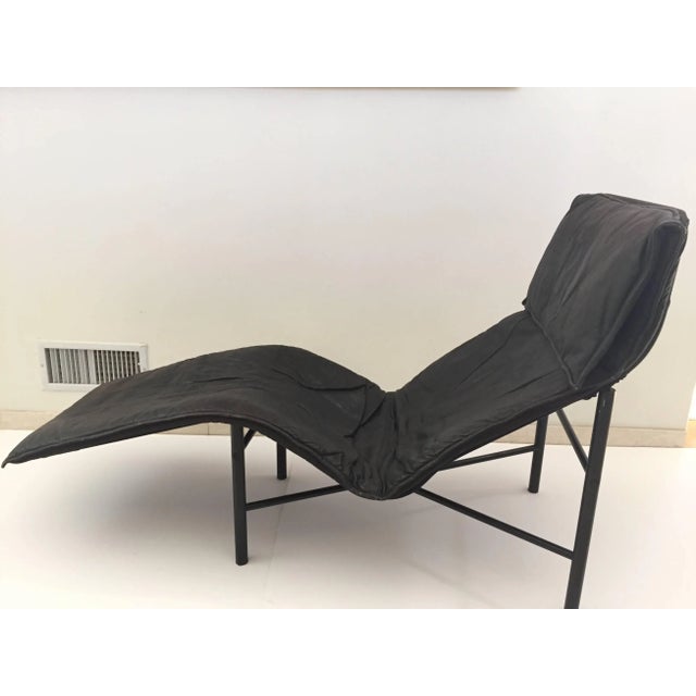 Metal Tord Bjorklund Chaise Longue in Black Leather, Sweden 1970s For Sale - Image 7 of 11
