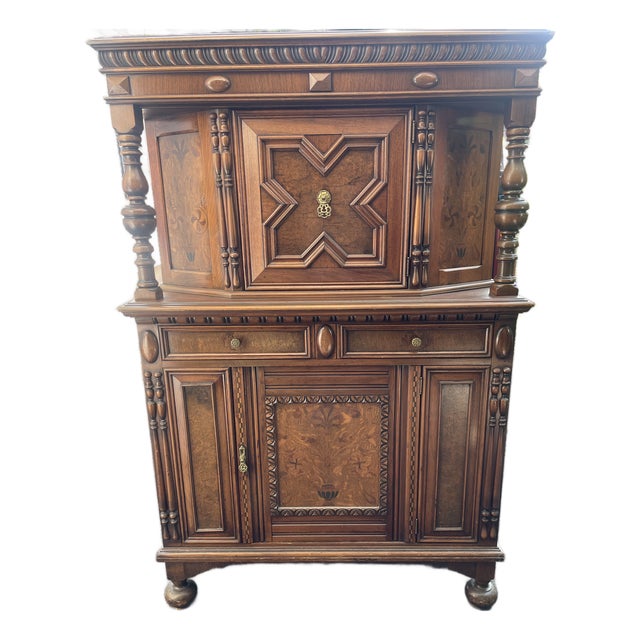 Vintage Hathaway's New York Ornate Carved Wood China Cabinet / Breakfront For Sale
