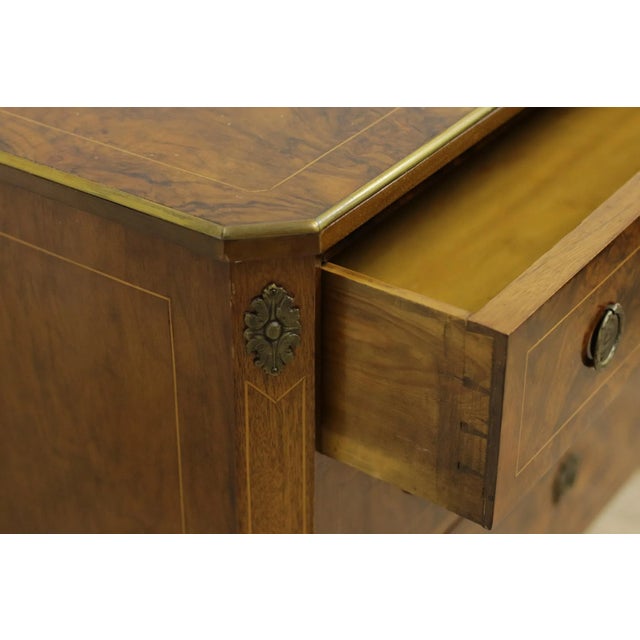 French Chest of Drawers in Walnut Burr with Bronze, 1800s For Sale - Image 4 of 9
