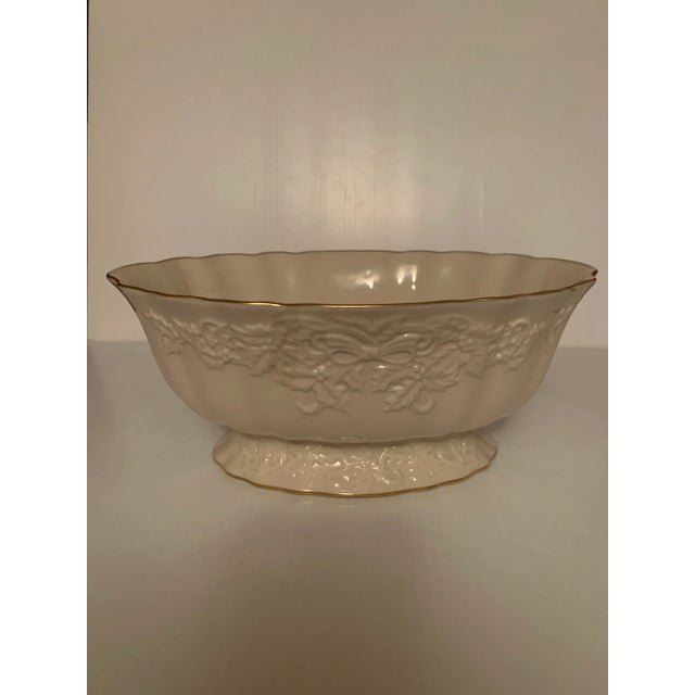 Lenox holiday hostess bowl trimmed in gold