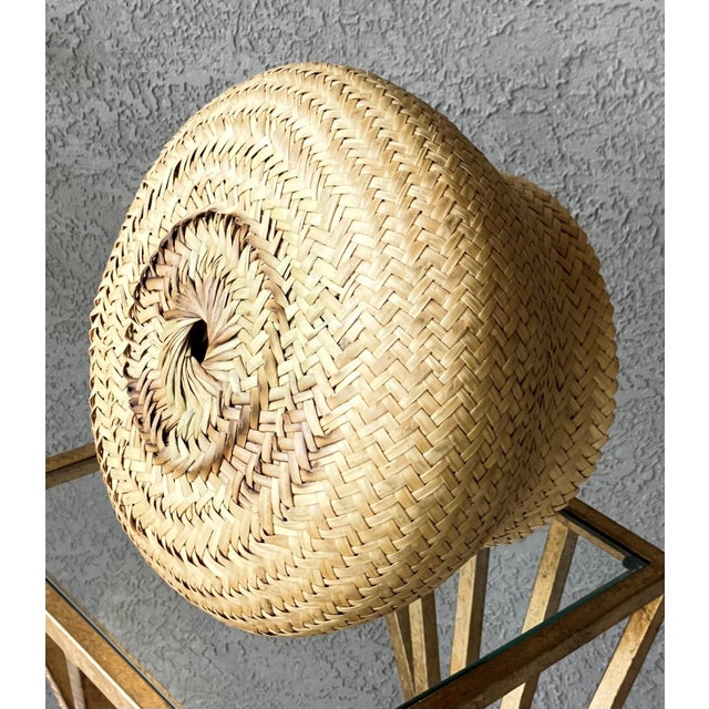 Late 20th-Century Nicely-Sized Tarahumara Handwoven Sotol Leaf Cachepot, Mexico For Sale - Image 11 of 18