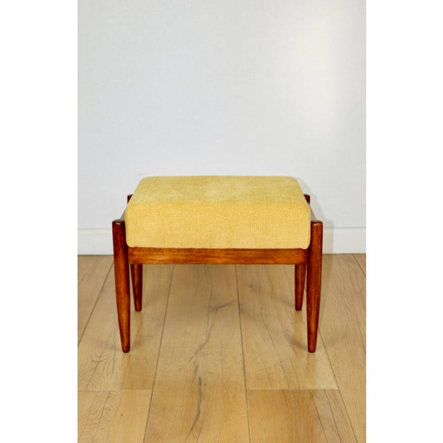 Wood Stool with Yellow Cream Seat from Edmund Homa, 1970s For Sale - Image 7 of 7