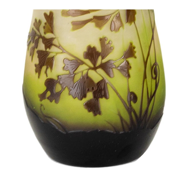 Art Nouveau Cameo Green Glass Vase by Emile Gallé, 20th Century For Sale - Image 11 of 18