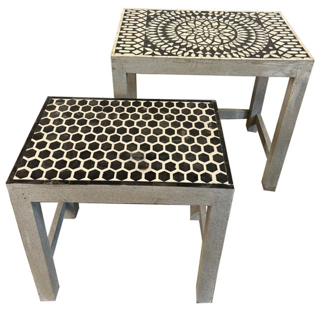 Boho Chic 1970s Rustic Gray Wood Nesting End Tables With Inlay – Set of 2 For Sale - Image 3 of 5