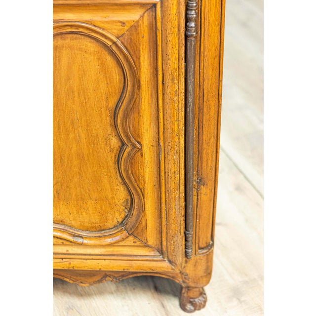French Louis XV Period 1770s Walnut Buffet with Drawers, Carved Doors and Skirt For Sale - Image 18 of 18