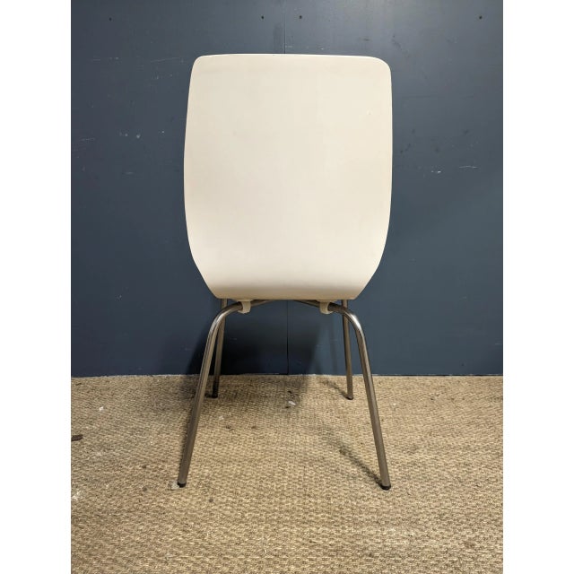 White Chairs, Set of 4 For Sale - Image 5 of 7