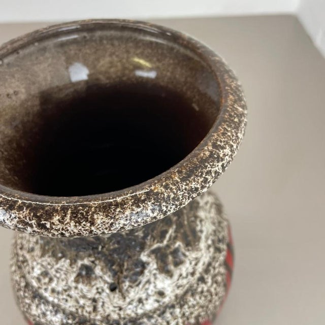 Ceramic Large Lora Zig Zag Fat Lava Pottery Vase attributed to Scheurich, Germany, 1970s For Sale - Image 7 of 18