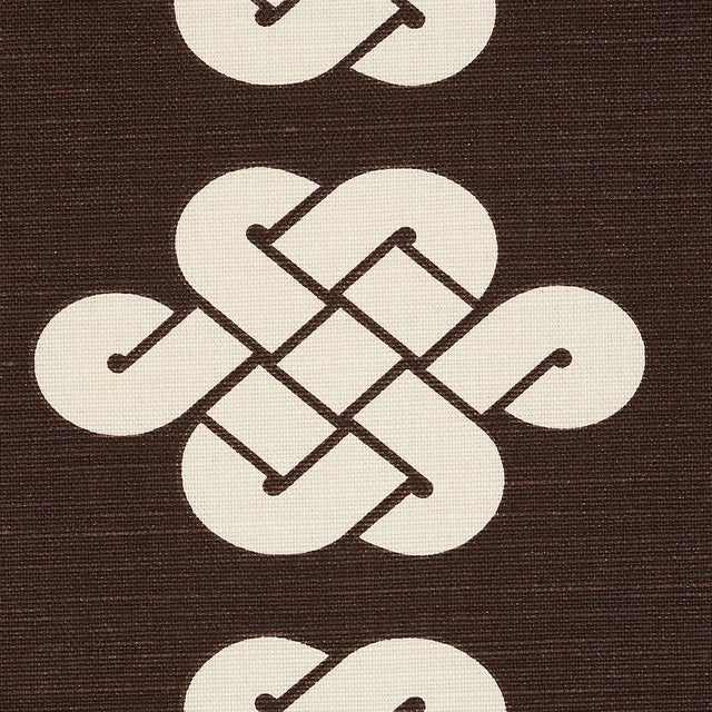 Chinoiserie Sample - Schumacher Penelope Knot Fabric in Brown For Sale - Image 3 of 4