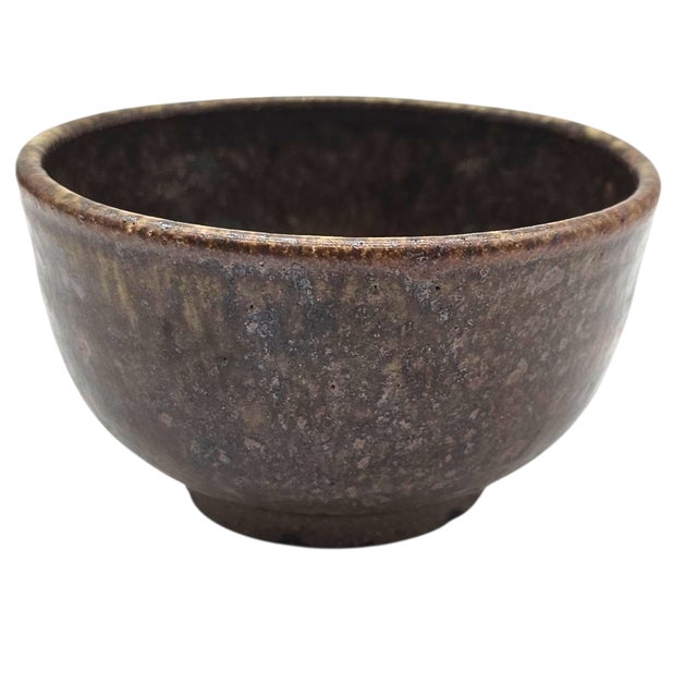 Japanese Mingei Stoneware Chawan Bowls, Rustic Iron Oxide Fired, Set of Three For Sale In San Francisco - Image 6 of 13