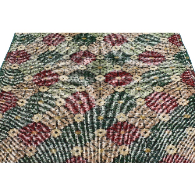 Zeki Muren Vintage Turkish Sivas Rug, 02'09 X 06'02 For Sale - Image 4 of 6