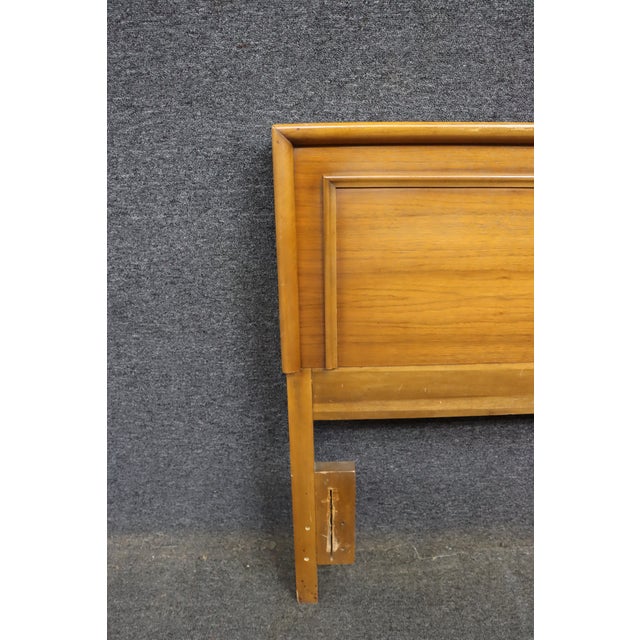 Brown Mid-Century Modern Walnut Queen Headboard Attributed to Broyhill For Sale - Image 8 of 8