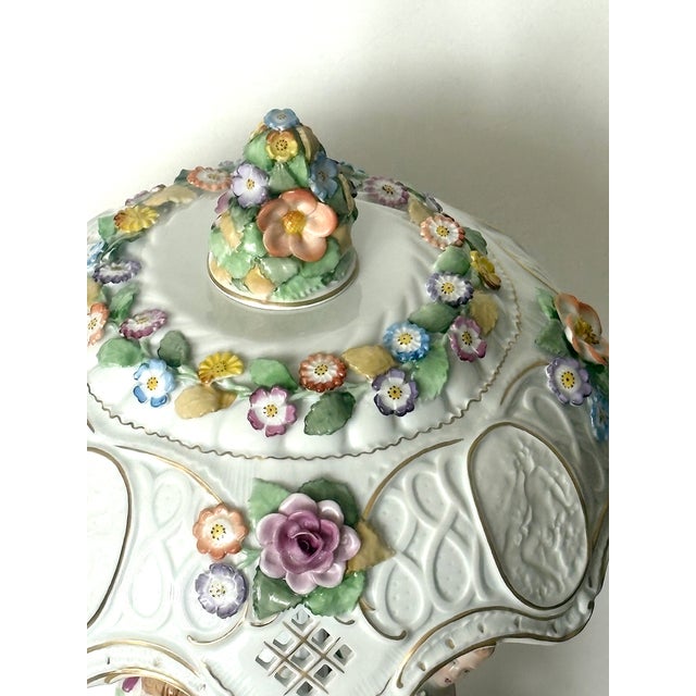 Porcelain Lithophane Table Lamp, 1950s For Sale - Image 13 of 18