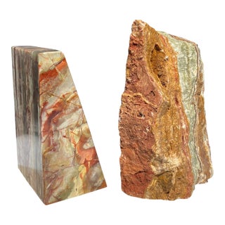 1970s Pair of Carved Onyx Stone Bookends For Sale