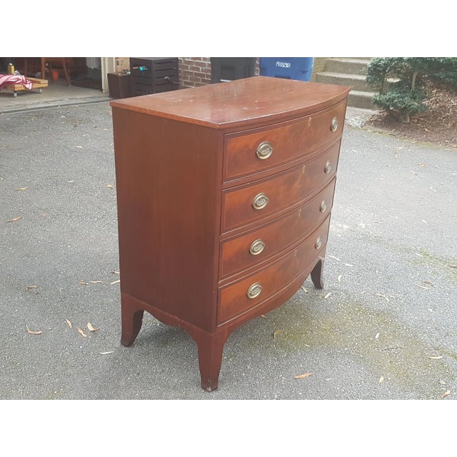 This great Mahogany Chest of Drawers is a beautifully designed piece of furniture, featuring tastefully tapered legs and...