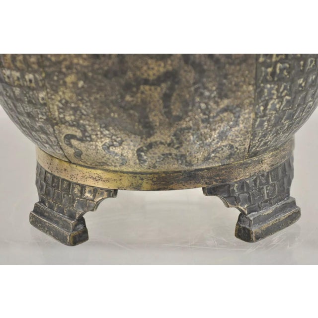 Antique Derby Silver Victorian Hammered Footed Round Silver Plated Jug Pitcher For Sale - Image 11 of 12