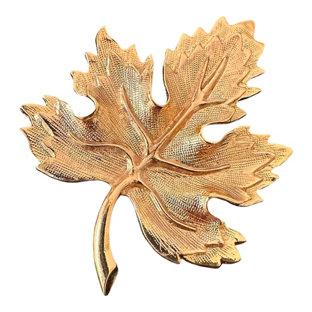 Vintage Textured Goldtone Maple Leaf Brooch For Sale