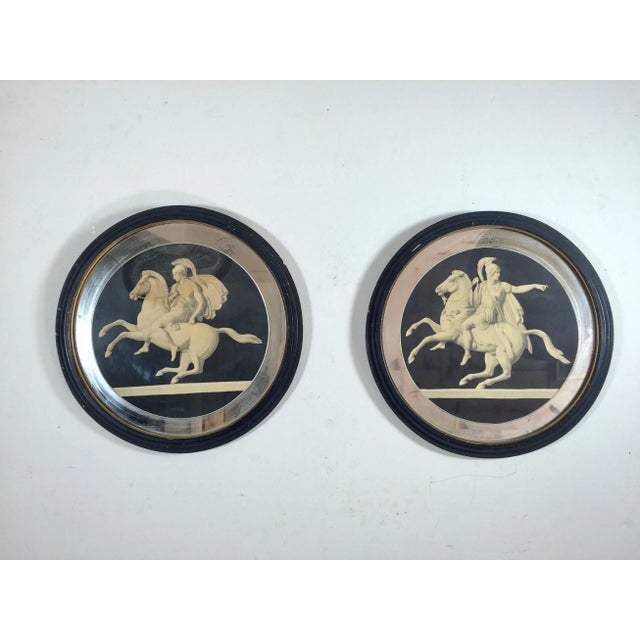 Antique 1900s Pair of Neoclassical Reverse Printed Mirrored Round Cartouche For Sale - Image 10 of 11