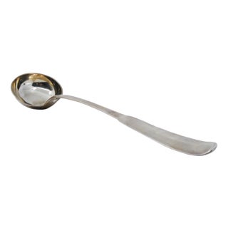 Smooth Silver Soup Ladle with Grooves on the Handle For Sale