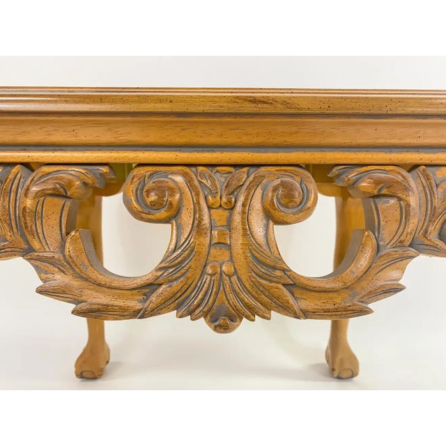 Chippendale Queen Ann Style Carved Wood Coffee or Cocktail Table For Sale In New York - Image 6 of 12
