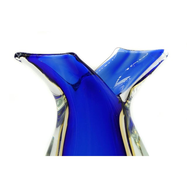 Vintage Sinuous Murano Glass Vase in Blue, Italy, 1980s For Sale - Image 4 of 5