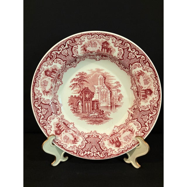Ceramic Mid 20th Century Red and White Bowl in the Abbey Pattern From Dutch Manufacturer Petrus Ragouta Co. For Sale - Image 7 of 7