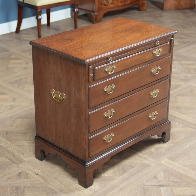 1980s Nvin0615 Vintage Kittinger Gentlemans’ Chest For Sale - Image 5 of 15