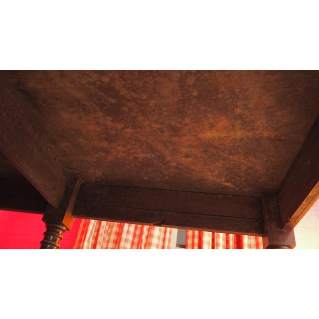 Louis XIV Veneto Table in Walnut For Sale - Image 14 of 18