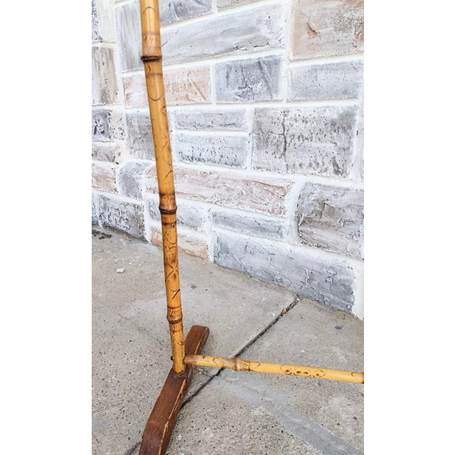 Wood 19thc French Antique Chinoiserie Tortoise Shell Pyrography Bamboo Campaign 3 Panel Room Dividing Screen / Linen Fabric Paneled For Sale - Image 7 of 12