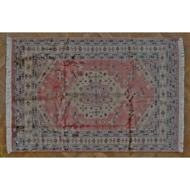 Pakistani Hand-Knotted Lahore Rug in Wool and Silk For Sale - Image 3 of 10