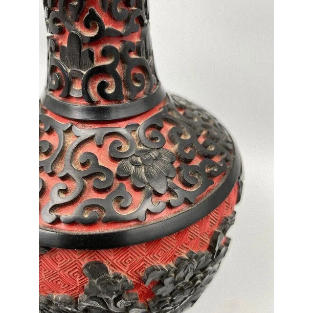 Black Mid 20th Century Vase in Cinnabar Lacquer & Red and Black Brass, China For Sale - Image 8 of 13